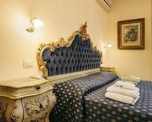 Bed and Breakfast La Bauta Местре Италия