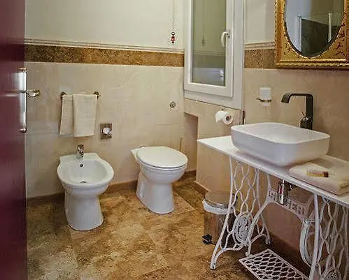 Bed and Breakfast La Bauta Местре 3*,